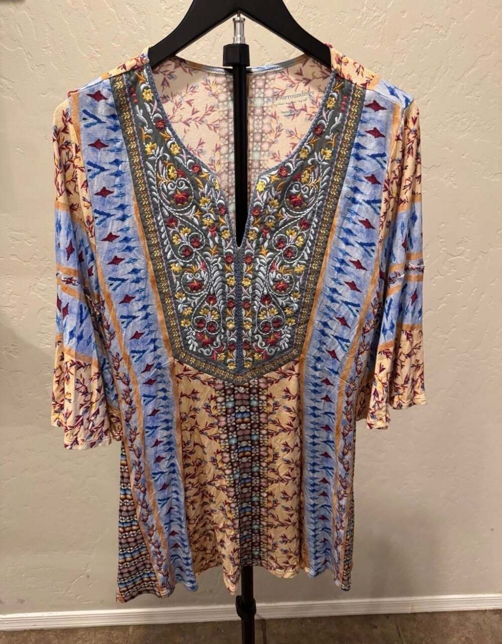 Soft Surroundings Tunic Size Petite Medium Multi Embroidered Floral